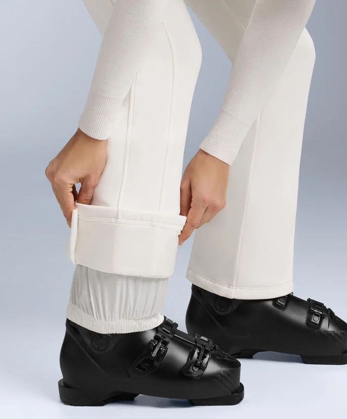 Pantalon de ski évasé extensible et imperméable Pantalon de ski évasé extensible et imperméable