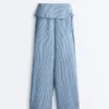 Pantalon droit 100 % lin avec ourlet retourné Pantalon droit 100 % lin avec ourlet retourné