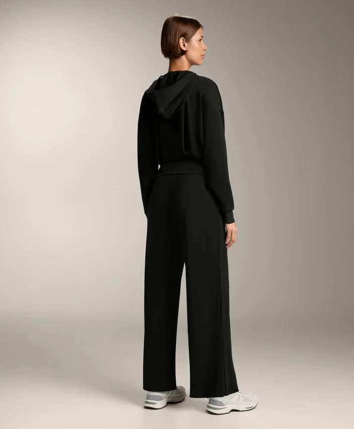 Pantalon droit avec boutons et bord-côte en modal Soft Touch Pantalon droit avec boutons et bord-côte en modal Soft Touch