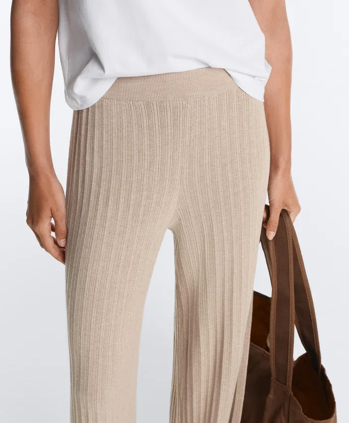 Pantalon droit en maille côtelée Pantalon droit en maille côtelée