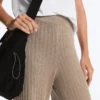 Pantalon droit en maille côtelée Pantalon droit en maille côtelée