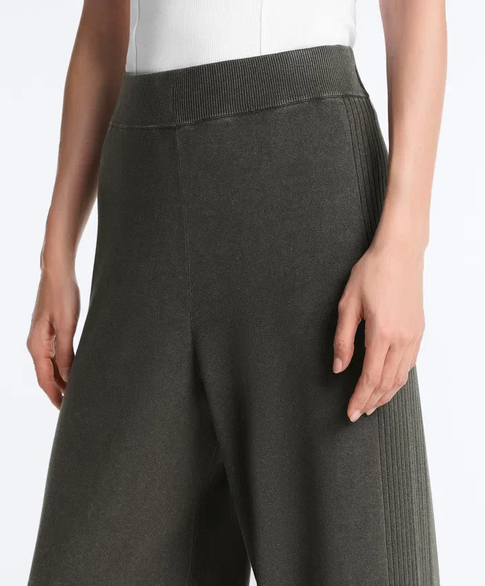 Pantalon droit en maille côtelée Pantalon droit en maille côtelée