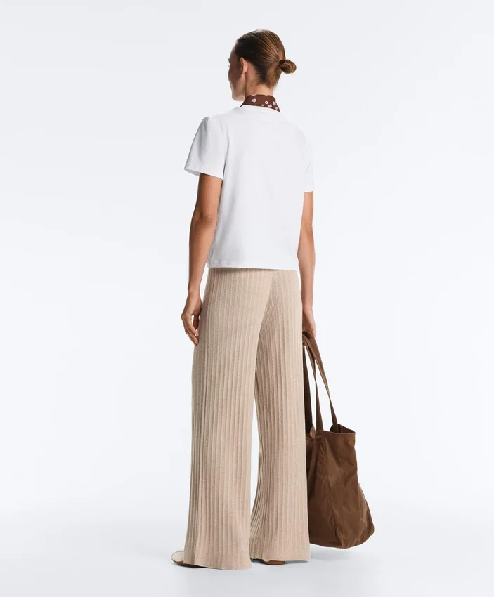 Pantalon droit en maille côtelée Pantalon droit en maille côtelée