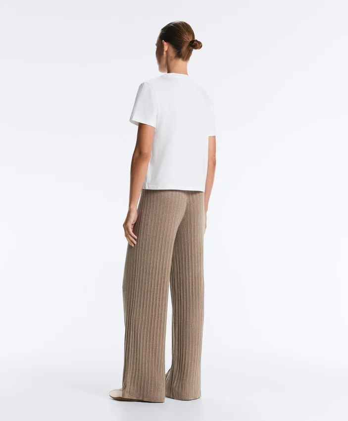 Pantalon droit en maille côtelée Pantalon droit en maille côtelée