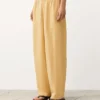 Pantalon droit en mélange de lyocell et 24 % de lin Pantalon droit en mélange de lyocell et 24 % de lin