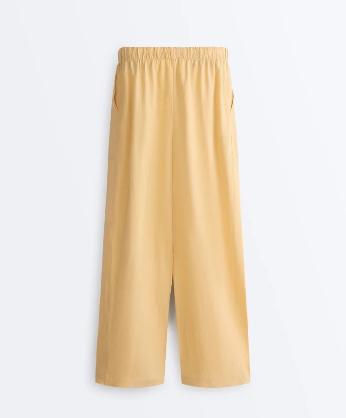 Pantalon droit en mélange de lyocell et 24 % de lin Pantalon droit en mélange de lyocell et 24 % de lin