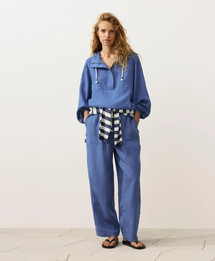 Pantalon droit en mélange de lyocell et 24 % de lin Pantalon droit en mélange de lyocell et 24 % de lin