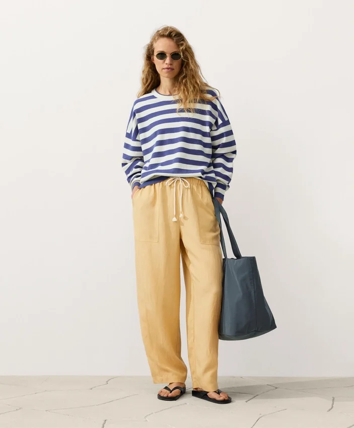 Pantalon droit en mélange de lyocell et 24 % de lin Pantalon droit en mélange de lyocell et 24 % de lin
