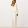 Pantalon droit en mélange de lyocell et 24 % de lin Pantalon droit en mélange de lyocell et 24 % de lin