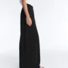 Pantalon droit en mélange de modal avec plis sur les côtés Pantalon droit en mélange de modal avec plis sur les côtés