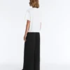 Pantalon droit en mélange de modal avec plis sur les côtés Pantalon droit en mélange de modal avec plis sur les côtés