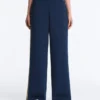 Pantalon droit en sergé avec bande latérale Pantalon droit en sergé avec bande latérale