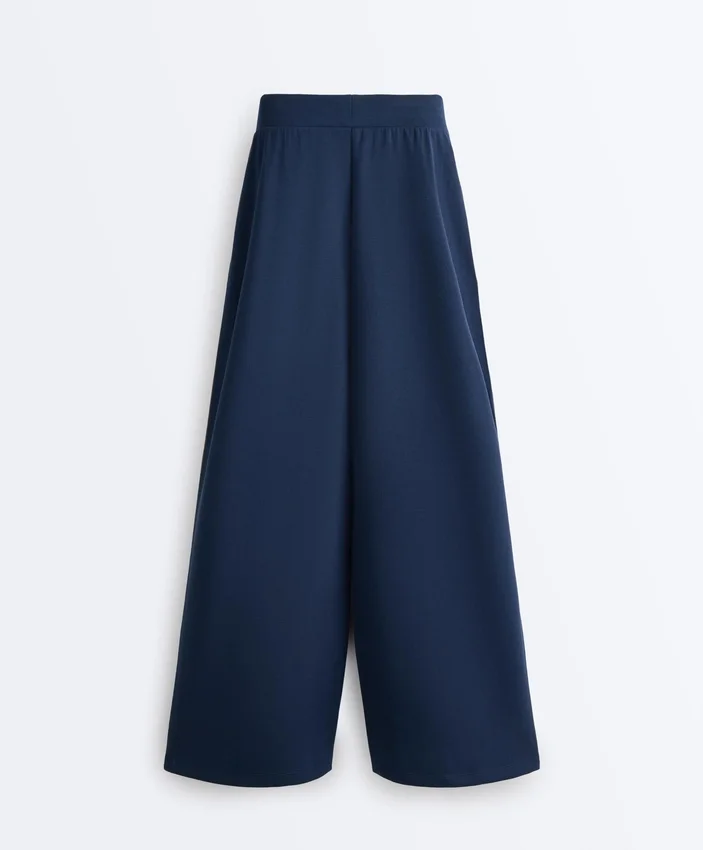 Pantalon droit en sergé avec bande latérale Pantalon droit en sergé avec bande latérale