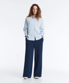 Pantalon droit en sergé avec bande latérale
