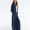 Pantalon droit en sergé avec bande latérale Pantalon droit en sergé avec bande latérale