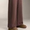 Pantalon droit à jambes larges en modal brossé Pantalon droit à jambes larges en modal brossé