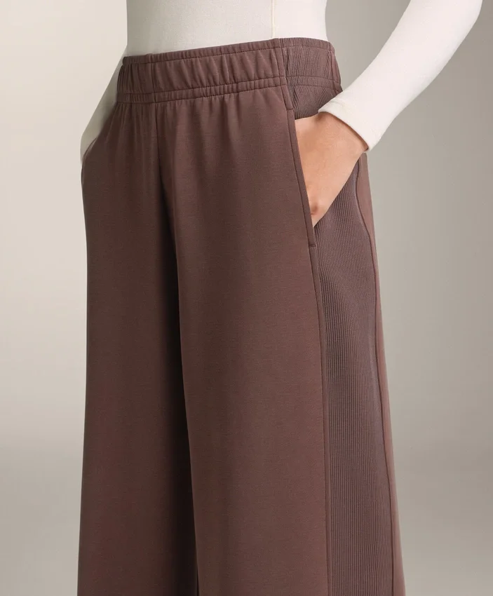 Pantalon droit à jambes larges en modal brossé Pantalon droit à jambes larges en modal brossé