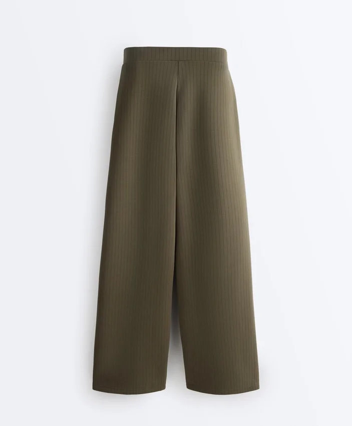 Pantalon droit à rayures en modal Soft Touch Pantalon droit à rayures en modal Soft Touch