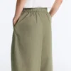 Pantalon fuselé à plis 100 % coton Pantalon fuselé à plis 100 % coton