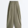 Pantalon fuselé à plis 100 % coton Pantalon fuselé à plis 100 % coton