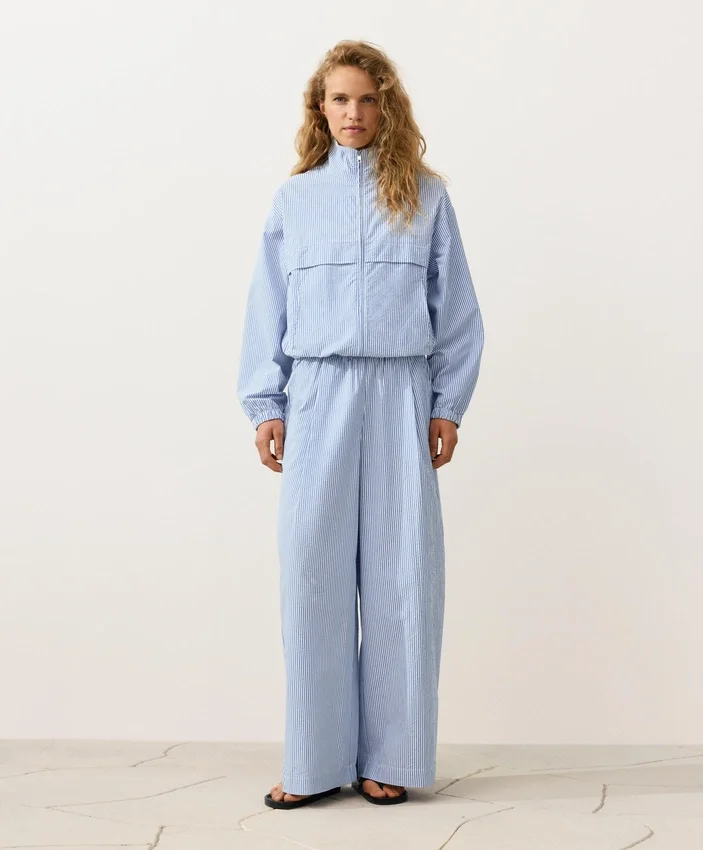 Pantalon à jambes larges en coton mélangé à rayures Pantalon à jambes larges en coton mélangé à rayures