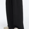 Pantalon à jambes larges en modal Soft Touch avec plis à la taille Pantalon à jambes larges en modal Soft Touch avec plis à la taille