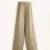 Pantalon à jambes larges en modal Soft Touch avec plis à la taille Pantalon à jambes larges en modal Soft Touch avec plis à la taille
