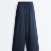 Pantalon à jambes larges en popeline 100 % coton Pantalon à jambes larges en popeline 100 % coton