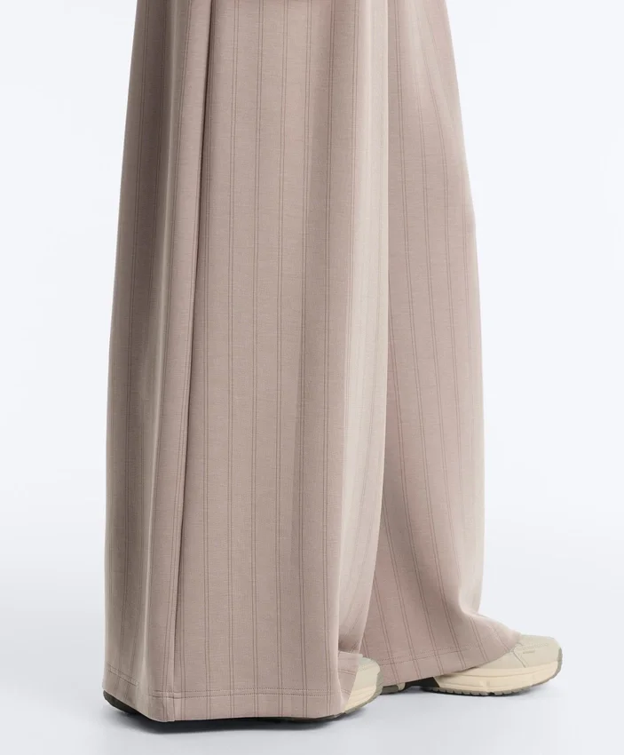 Pantalon à jambes larges rayé en modal Soft Touch Pantalon à jambes larges rayé en modal Soft Touch