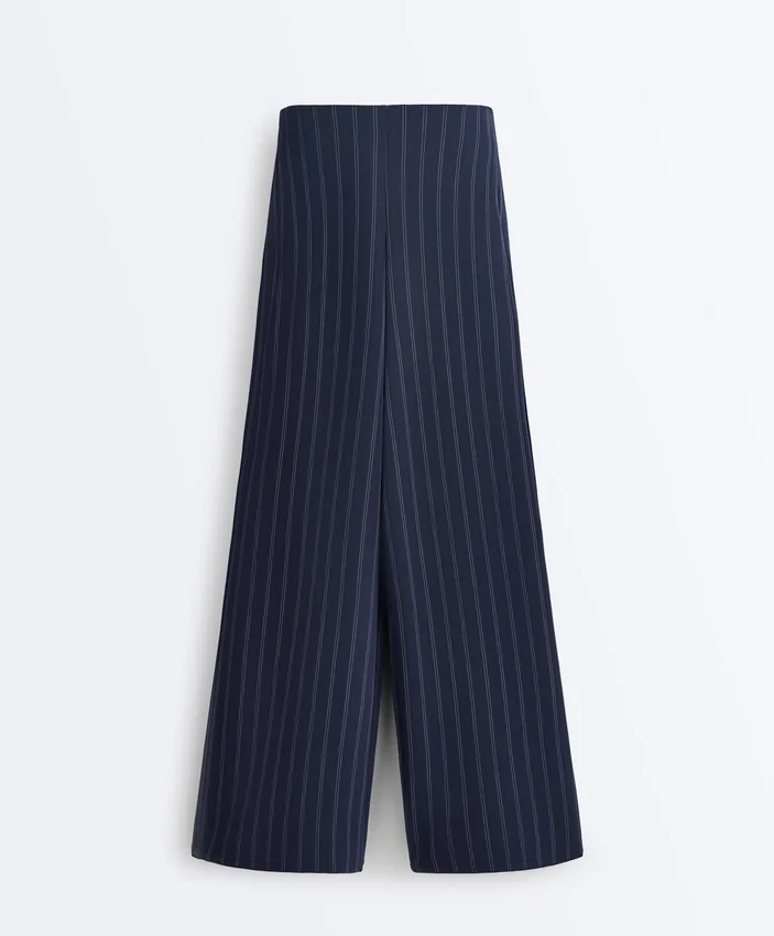 Pantalon à jambes larges Soft Touch, avec plis sur les côtés et en modal Pantalon à jambes larges Soft Touch, avec plis sur les côtés et en modal