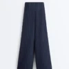 Pantalon à jambes larges Soft Touch, avec plis sur les côtés et en modal Pantalon à jambes larges Soft Touch, avec plis sur les côtés et en modal