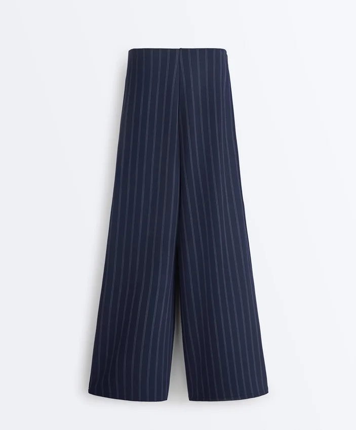 Pantalon à jambes larges Soft Touch, avec plis sur les côtés et en modal Pantalon à jambes larges Soft Touch, avec plis sur les côtés et en modal