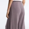 Pantalon à jambes larges Soft Touch, avec plis sur les côtés et en modal Pantalon à jambes larges Soft Touch, avec plis sur les côtés et en modal
