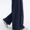 Pantalon à jambes larges Soft Touch, avec plis sur les côtés et en modal Pantalon à jambes larges Soft Touch, avec plis sur les côtés et en modal