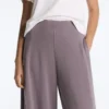 Pantalon à jambes larges Soft Touch, avec plis sur les côtés et en modal Pantalon à jambes larges Soft Touch, avec plis sur les côtés et en modal