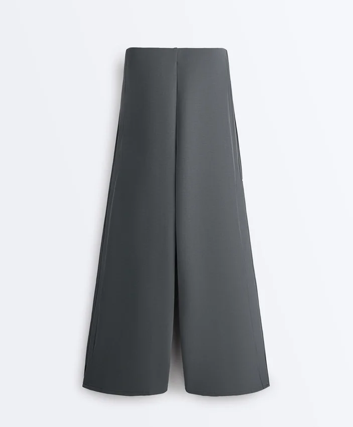 Pantalon à jambes larges Soft Touch, avec plis sur les côtés et en modal Pantalon à jambes larges Soft Touch, avec plis sur les côtés et en modal