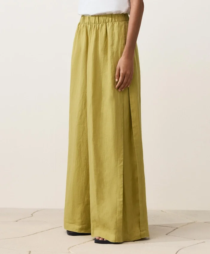 Pantalon large 100 % lin avec plis latéraux Pantalon large 100 % lin avec plis latéraux