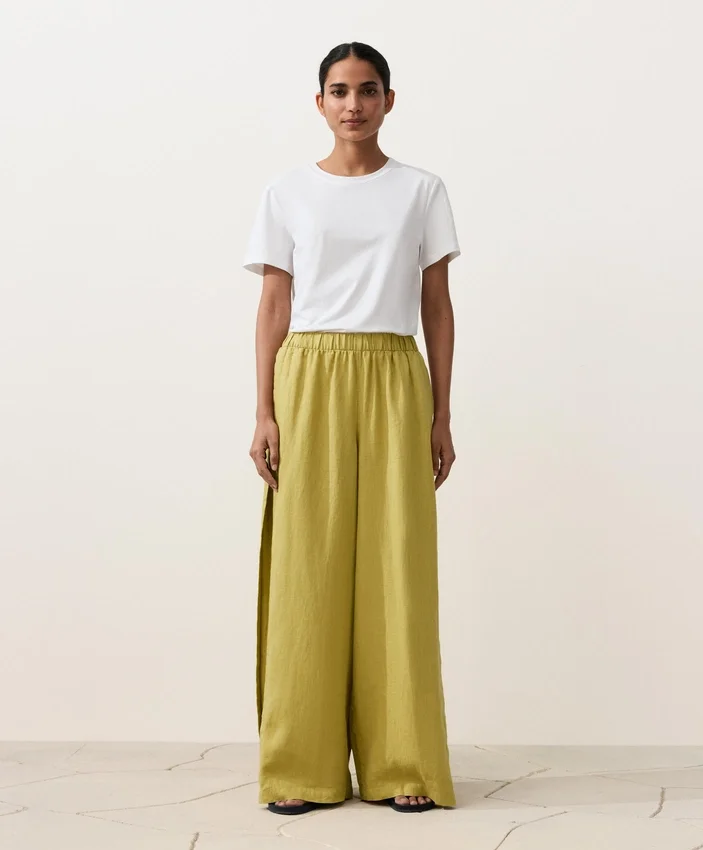 Pantalon large 100 % lin avec plis latéraux Pantalon large 100 % lin avec plis latéraux