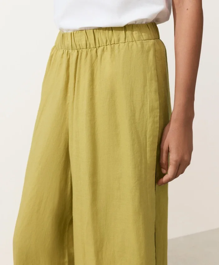 Pantalon large 100 % lin avec plis latéraux Pantalon large 100 % lin avec plis latéraux