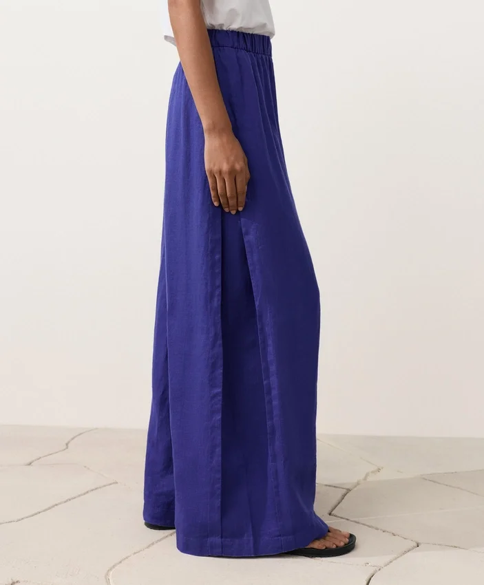 Pantalon large 100 % lin avec plis latéraux Pantalon large 100 % lin avec plis latéraux
