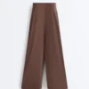 Pantalon large au toucher Light Touch avec pinces Pantalon large au toucher Light Touch avec pinces