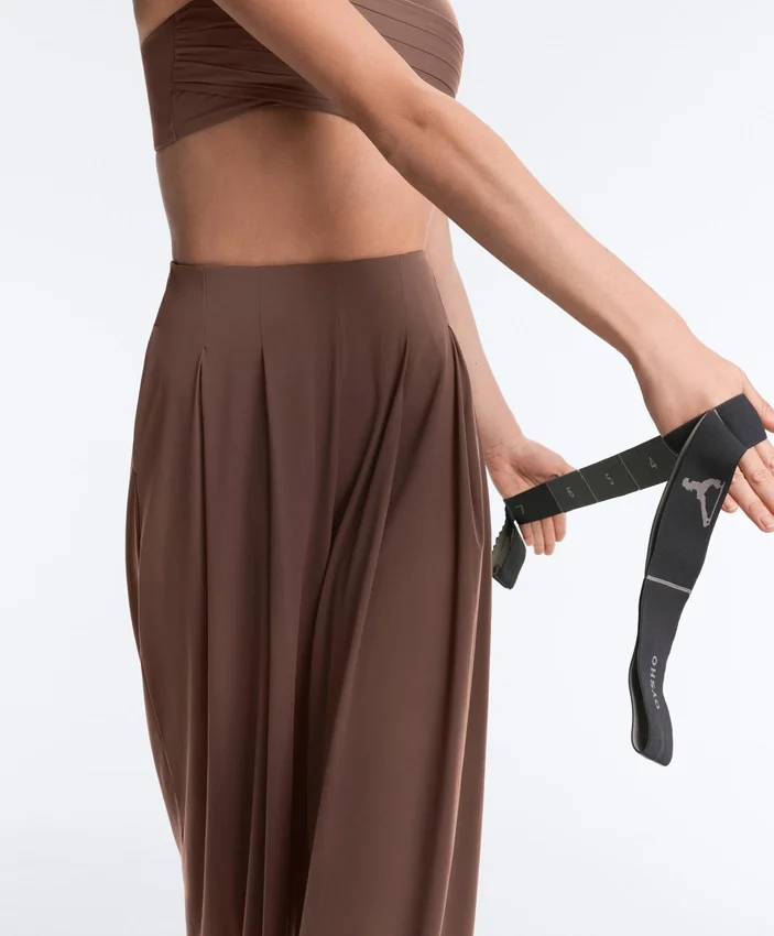 Pantalon large au toucher Light Touch avec pinces Pantalon large au toucher Light Touch avec pinces