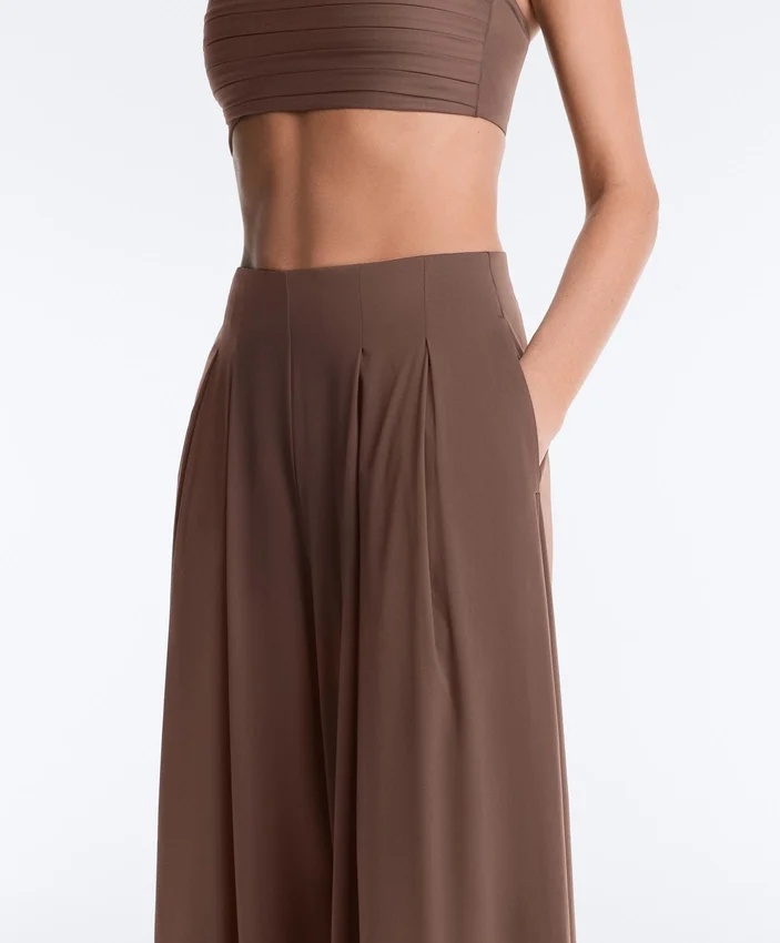 Pantalon large au toucher Light Touch avec pinces Pantalon large au toucher Light Touch avec pinces