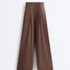 Pantalon large au toucher Light Touch avec pinces Pantalon large au toucher Light Touch avec pinces
