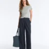 Pantalon large en piqué de coton à fines rayures Pantalon large en piqué de coton à fines rayures