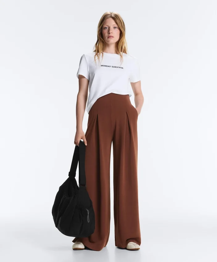 Pantalon long en modal Soft Touch avec plis Pantalon long en modal Soft Touch avec plis