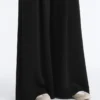 Pantalon long à jambes larges en modal Soft Touch et à plis Pantalon long à jambes larges en modal Soft Touch et à plis