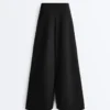 Pantalon long à jambes larges en modal Soft Touch et à plis Pantalon long à jambes larges en modal Soft Touch et à plis