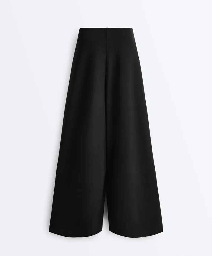 Pantalon long à jambes larges en modal Soft Touch et à plis Pantalon long à jambes larges en modal Soft Touch et à plis