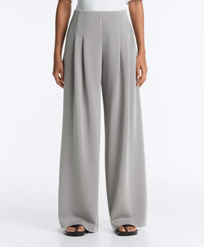 Pantalon long à plis en modal Soft Touch Pantalon long à plis en modal Soft Touch